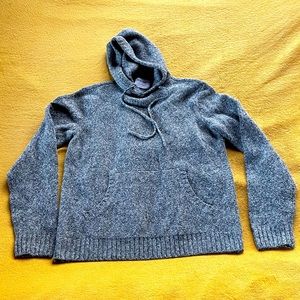 Pullover size medium old Navy Hoodie